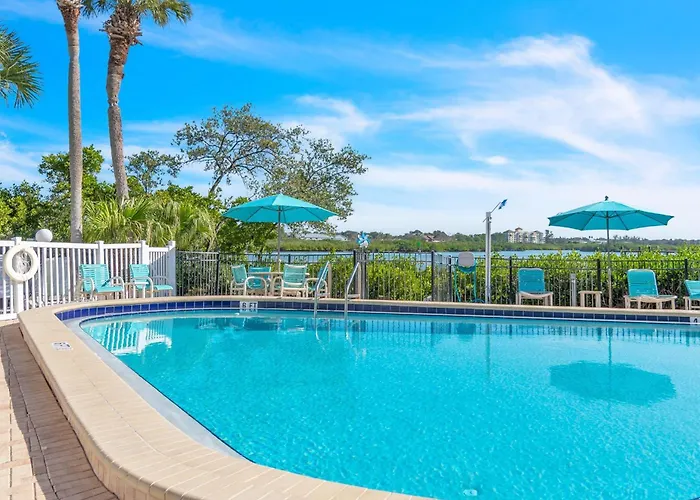 Villa Bayview - Bayview Shores